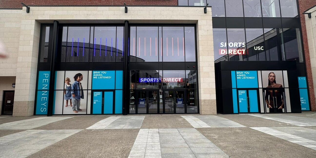 sports direct -bray outside