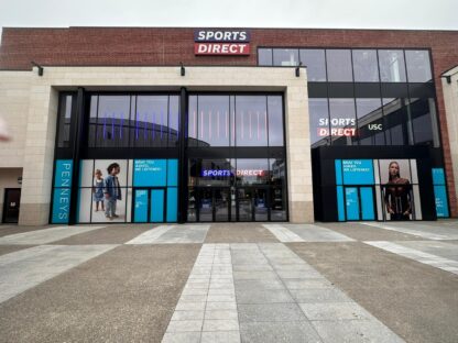 sports direct -bray outside