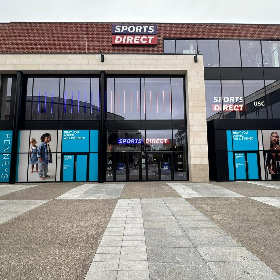 sports direct -bray outside
